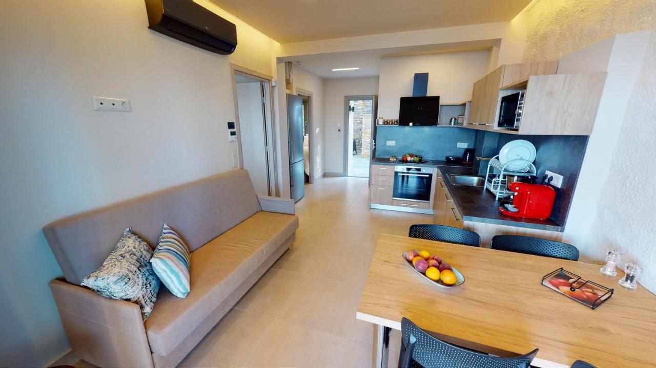 KALLiA SUITES- CHOREFTO Exterior foto