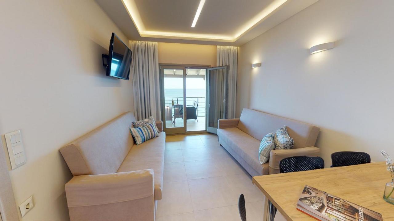 KALLiA SUITES- CHOREFTO Exterior foto
